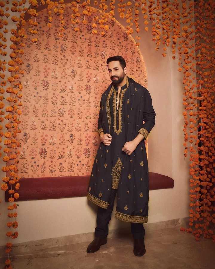 Ayushman Black Embroidered kurta Pajama and Dupatta
