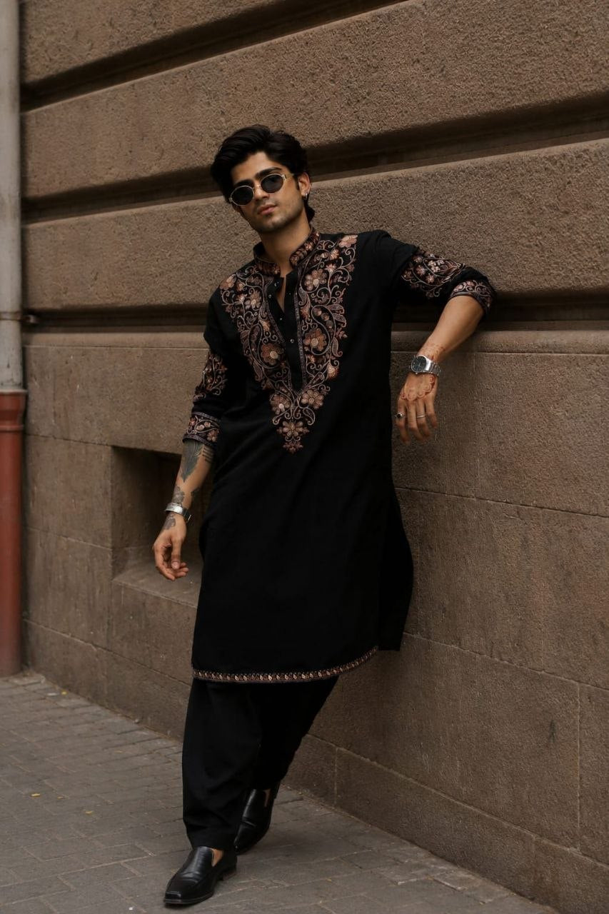 Men's Black Kurta Set with V-Neck Thread Work Embroidery
