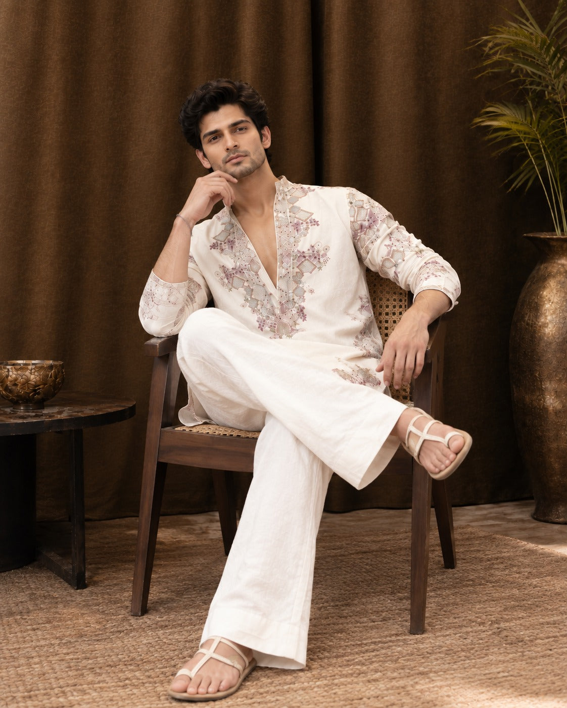 IVORY EMBROIDERY KURTA PANT SET