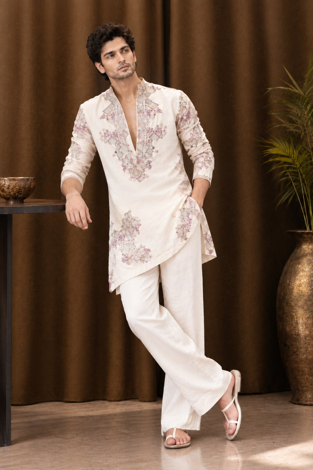 IVORY EMBROIDERY KURTA PANT SET