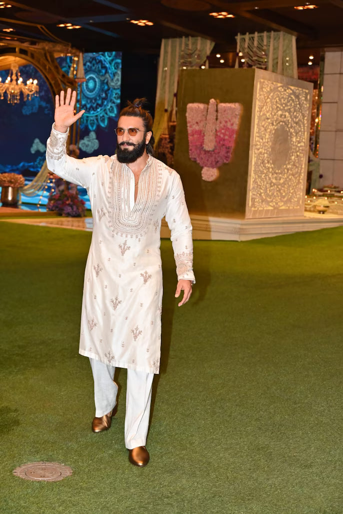 Cream Kurta Pant Set With Embroidery